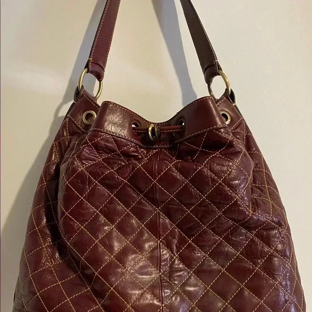 Hilfiger Quilted crimson leather hobo handbag